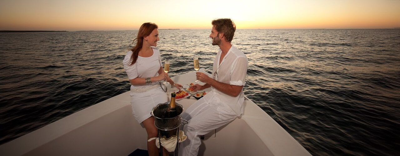 Port-Sanibel-Lunch-on-Boat